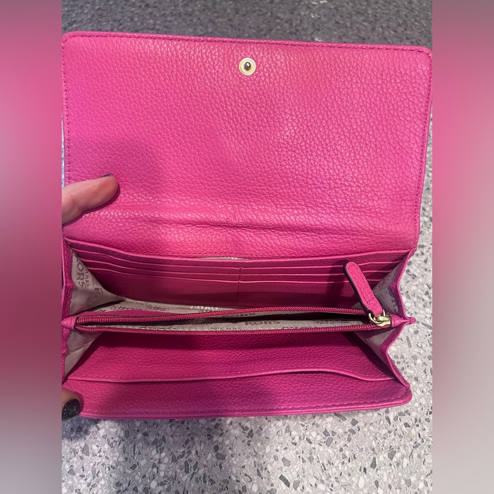 Michael Kors Hot Pink Leather Logo Continental Wallet - Picture 3 of 4